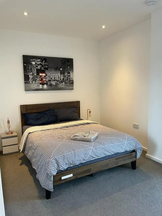 Luxury En-Suite Room Olympic Village In Shared Apartment Londýn
