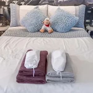  Apartment Pyjamagetaways