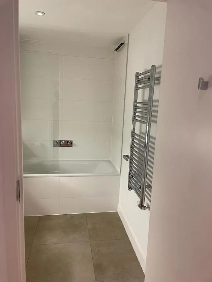 Luxury En-Suite Room Olympic Village In Shared Apartment London 0*,  United Kingdom